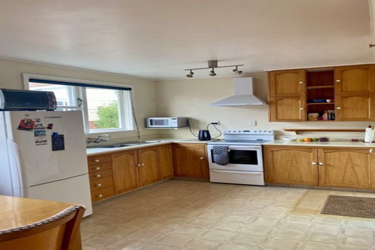 Photo of property in 16 Stephen Street, Trentham, Upper Hutt, 5018