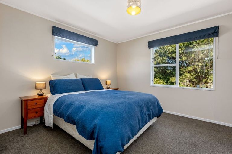 Photo of property in 28 Sea Vista Drive, Pukerua Bay, Porirua, 5026