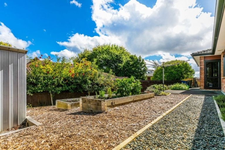 Photo of property in 86 Seabrook Avenue, New Lynn, Auckland, 0600