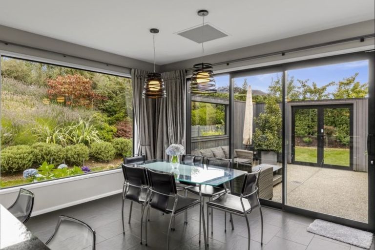 Photo of property in 27 Pendeen Crescent, Jacks Point, Queenstown, 9371