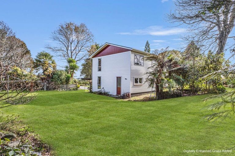 Photo of property in 9 Pukearuhe Road, Mimi, Urenui, 4377
