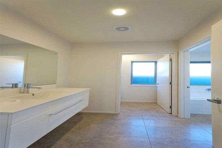 Photo of property in 27 Prestons Park Drive, Marshland, Christchurch, 8083