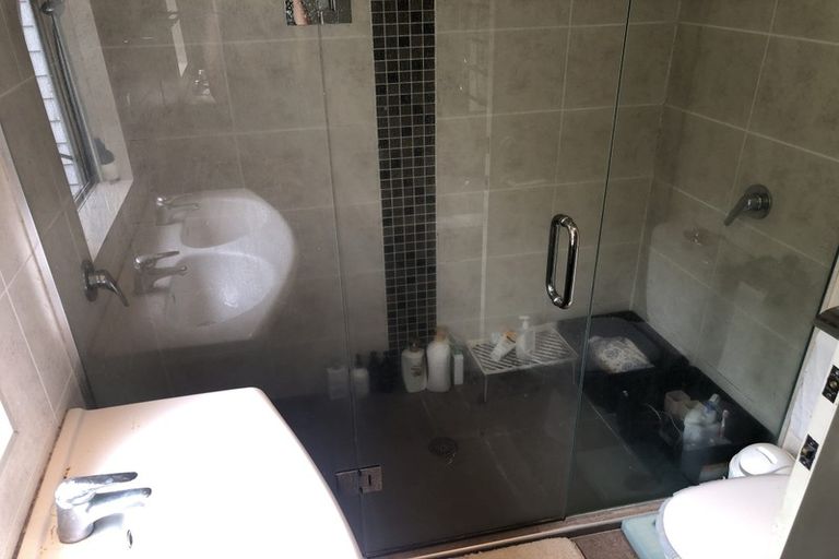 Photo of property in 18a Grenada Avenue, Forrest Hill, Auckland, 0620