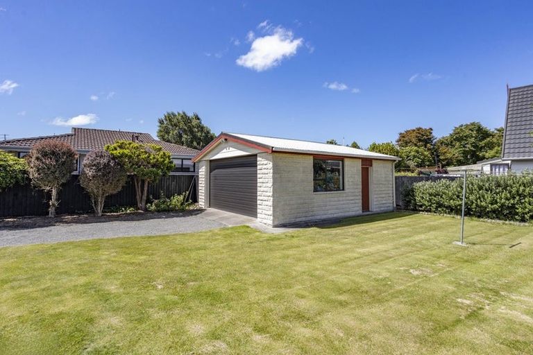 Photo of property in 206 Grimseys Road, Redwood, Christchurch, 8051