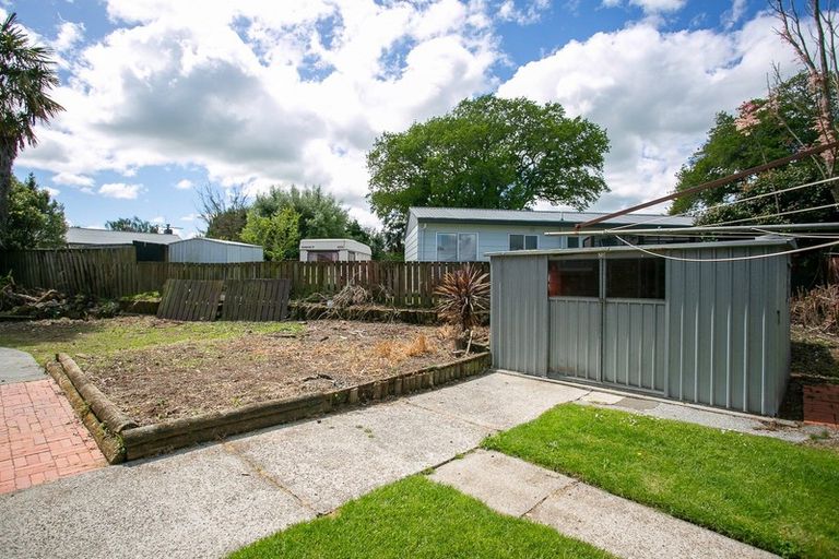 Photo of property in 234 Shakespeare Street, Leamington, Cambridge, 3432