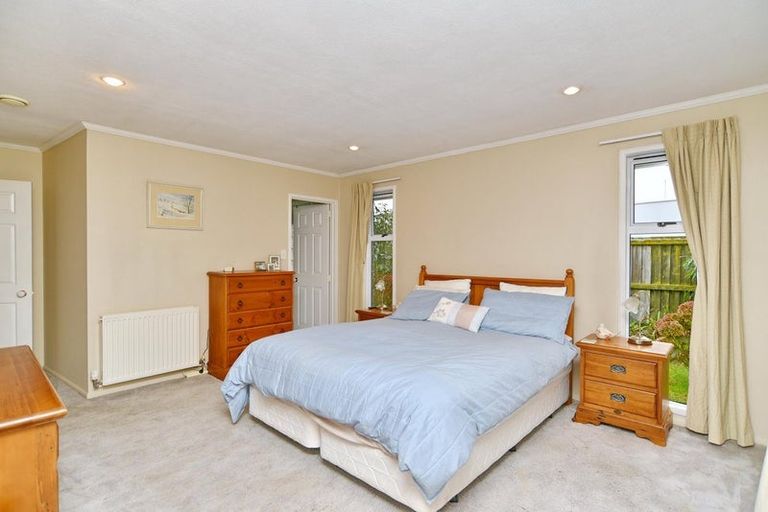 Photo of property in 16 Bridget Lane, Rangiora, 7400