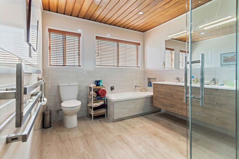 Photo of property in 8 Benmohr Place, Tokoroa, 3420