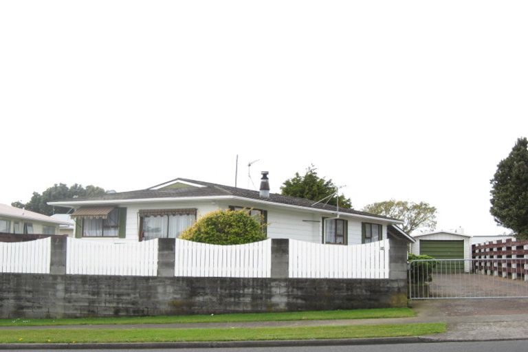 Photo of property in 44 Gardenia Avenue, Bell Block, New Plymouth, 4312