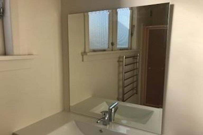 Photo of property in 1 Cuba Street, Petone, Lower Hutt, 5012