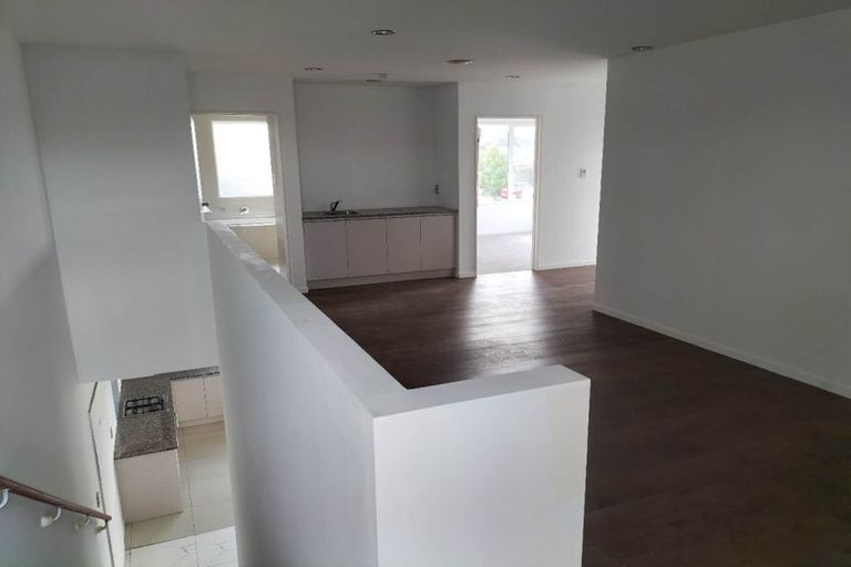 Photo of property in 10 Peerless Avenue, Takanini, 2112