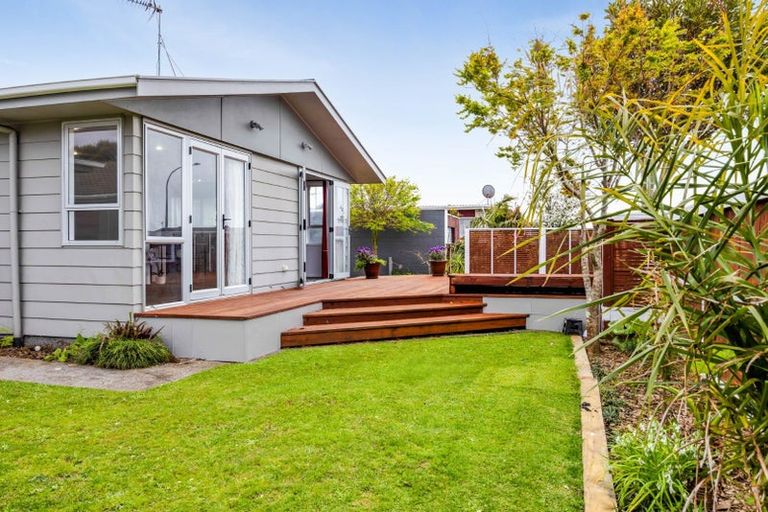 Photo of property in 3 Gardenia Avenue, Bell Block, New Plymouth, 4312