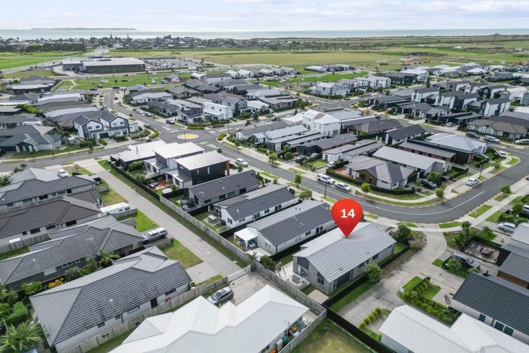 Photo of property in 14 Empire Crescent, Papamoa, 3118