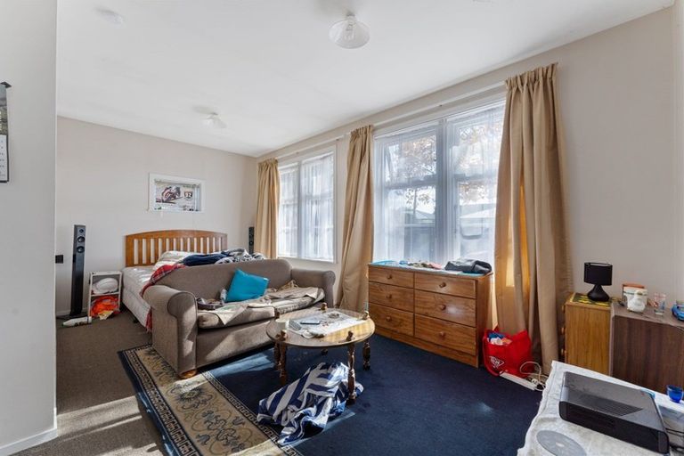 Photo of property in 10 Coopers Road, Dallington, Christchurch, 8061