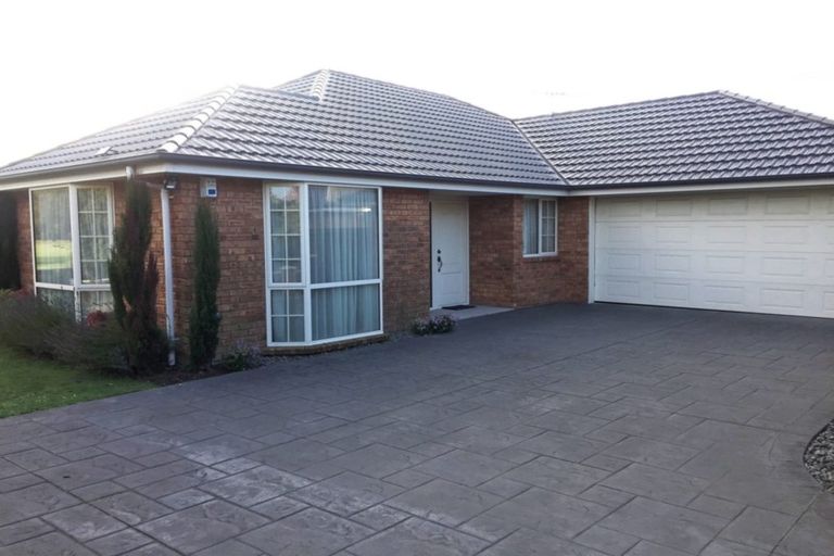 Photo of property in 24a Chesterfield Mews, Russley, Christchurch, 8042