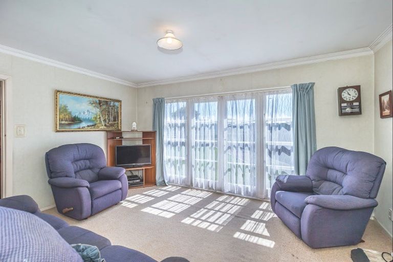 Photo of property in 10 Ross Street, Levin, 5510
