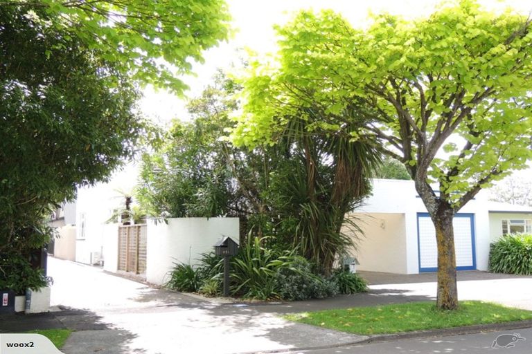 Photo of property in 27 Ake Ake Avenue, Hokowhitu, Palmerston North, 4410