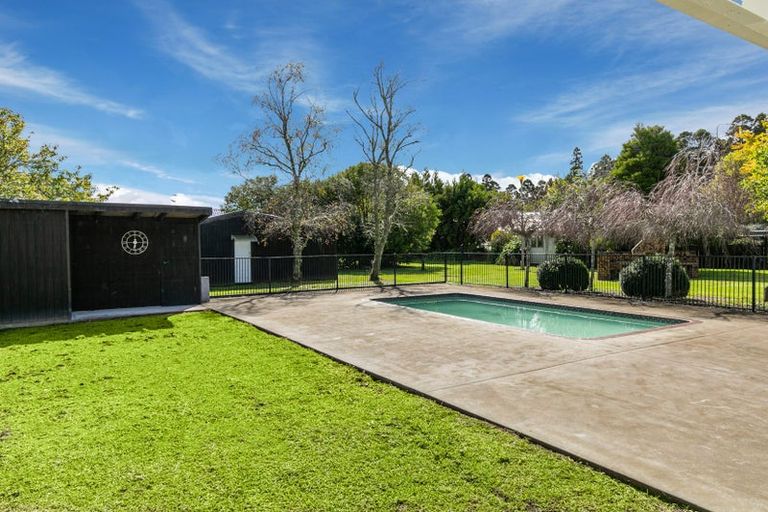 Photo of property in 101 Old Railway Road, Kumeu, 0892