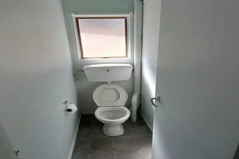 Photo of property in 154 Ti Rakau Drive, Pakuranga, Auckland, 2010