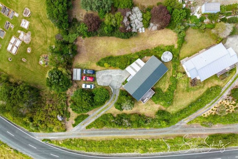 Photo of property in 1111 Whakapirau Road, Whakapirau, Maungaturoto, 0583