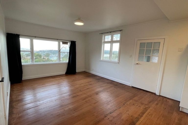 Photo of property in 11 Moffitt Street, Vogeltown, Wellington, 6021