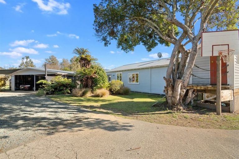 Photo of property in 1573 Motueka Valley Highway, Ngatimoti, Motueka, 7196