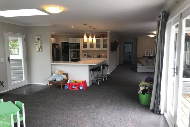 Photo of property in 20 Horopito Road, Waikanae, 5036