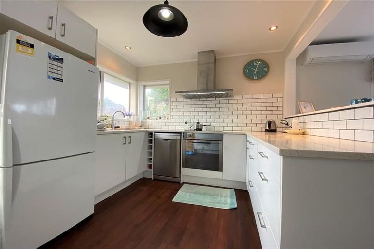 Photo of property in 1/13 Richards Avenue, Forrest Hill, Auckland, 0620