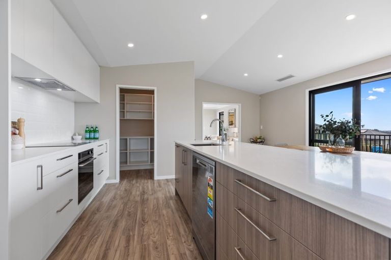 Photo of property in 11 Flounder Drive, Omokoroa, 3114