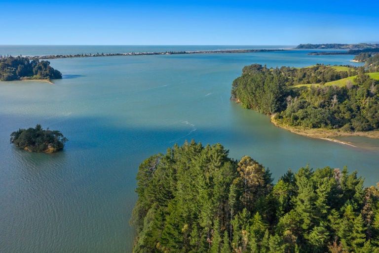 Photo of property in 180b Paparoa Road, Wainui, Whakatane, 3198