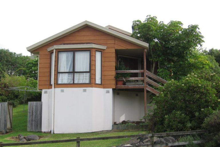 Photo of property in 50 Vintage Drive, Henderson, Auckland, 0612