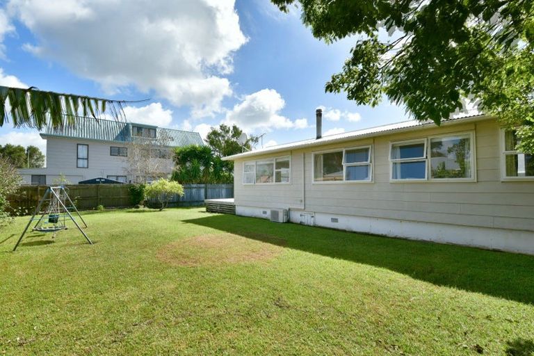 Photo of property in 2/45 Riverside Road, Orewa, 0931