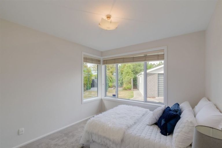 Photo of property in 33 Fairford Street, Bishopdale, Christchurch, 8053