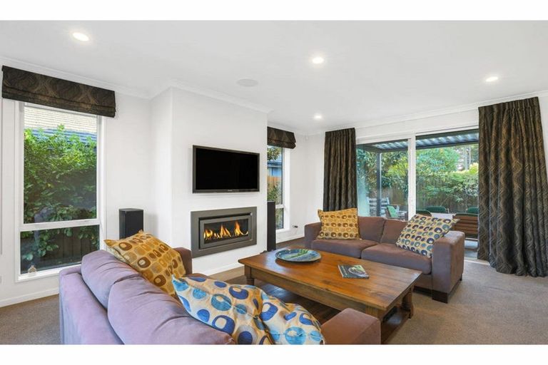 Photo of property in 24 Reka Street, Parklands, Christchurch, 8083