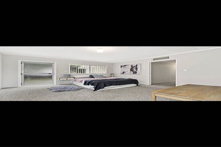 Photo of property in 1/2 Kenderdine Road, Papatoetoe, Auckland, 2025