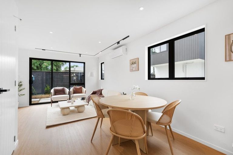 Photo of property in 25 Swan Crescent, Pakuranga, Auckland, 2010