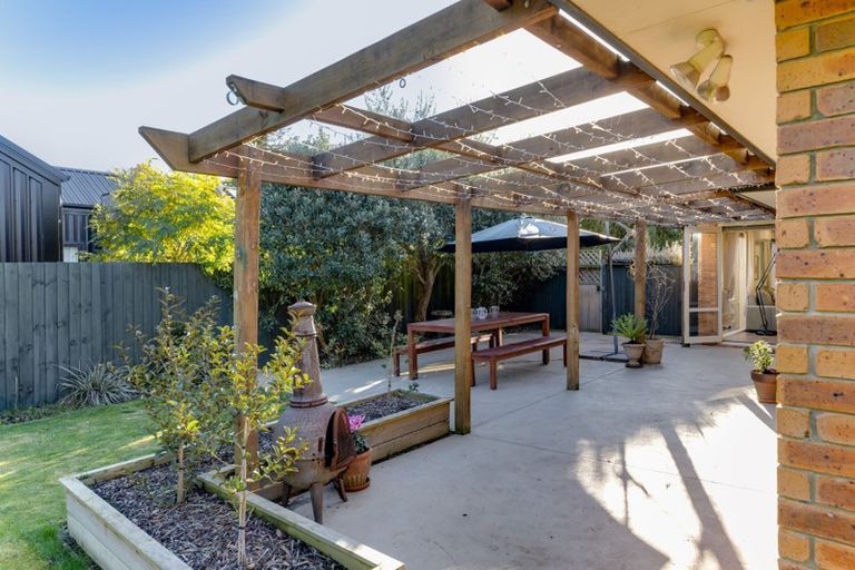 Photo of property in 7a Sequoia Place, Parklands, Christchurch, 8083