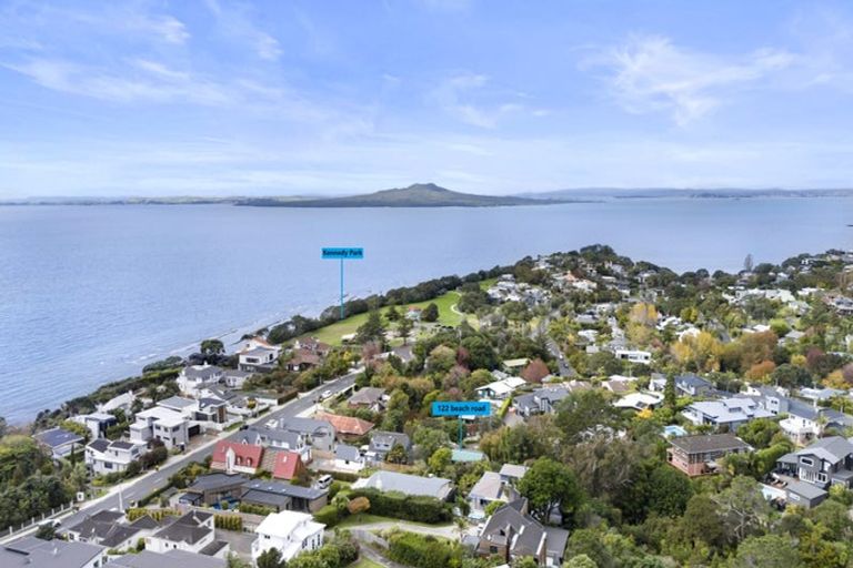 Photo of property in 122 Beach Road, Castor Bay, Auckland, 0620