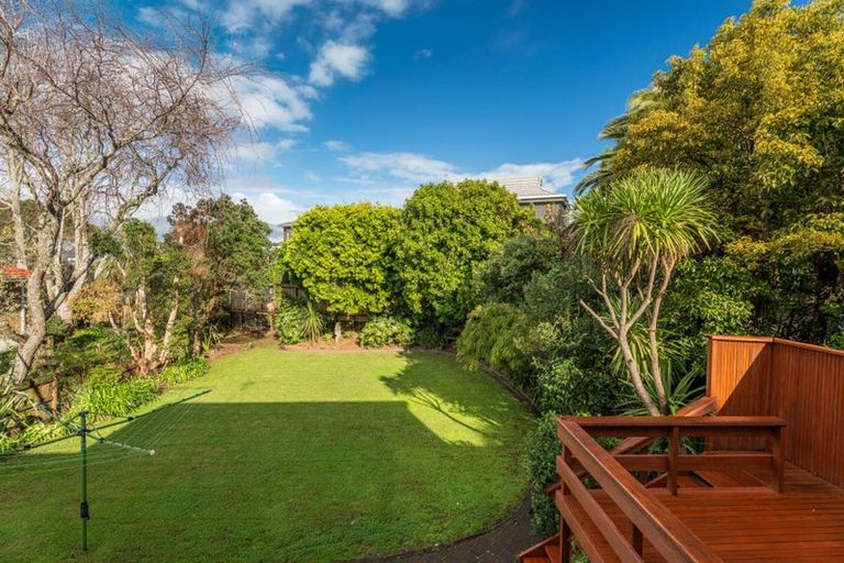 Photo of property in 11 Stevenson Way, Cockle Bay, Auckland, 2014