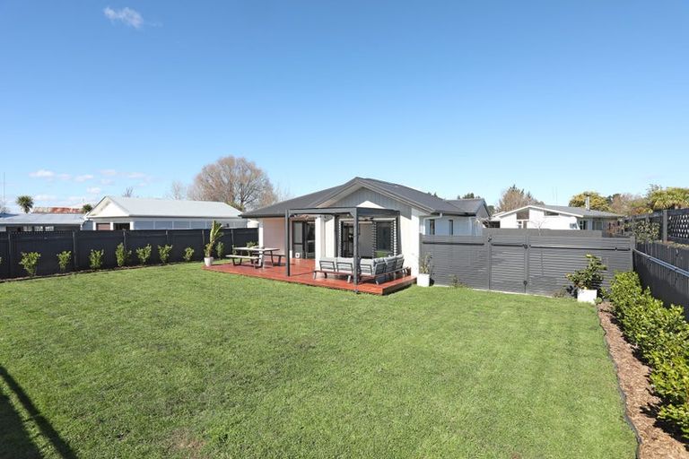 Photo of property in 7b Terrace Street, Marton, 4710