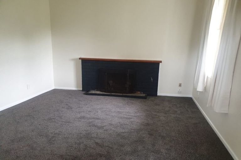 Photo of property in 41-41a Carthew Street, Okato, 4335