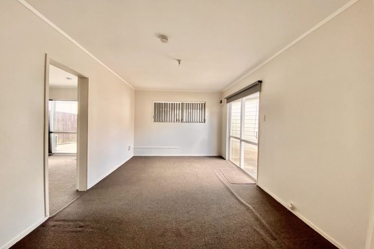 Photo of property in 219 Mahia Road, Wattle Downs, Auckland, 2103