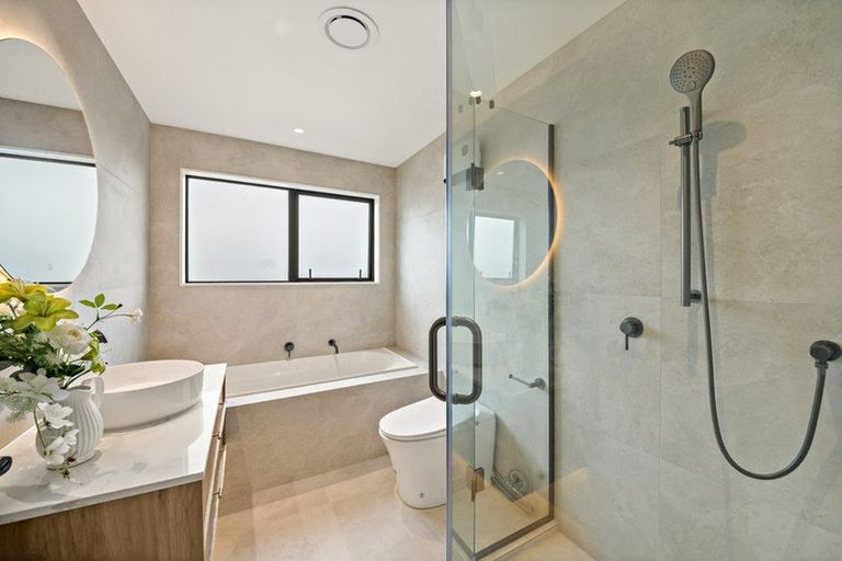 Photo of property in 202b Clovelly Road, Bucklands Beach, Auckland, 2012