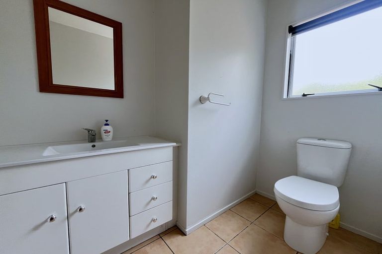 Photo of property in 34 Molyneux Close, Whitby, Porirua, 5024