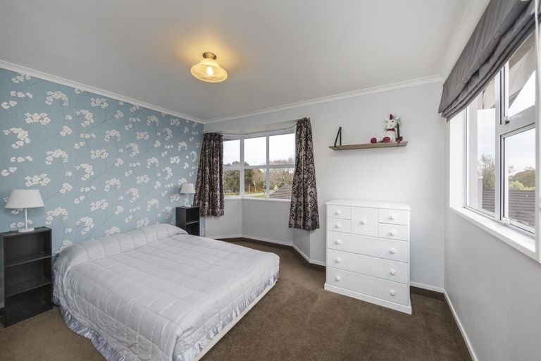 Photo of property in 52 John F Kennedy Drive, Milson, Palmerston North, 4414