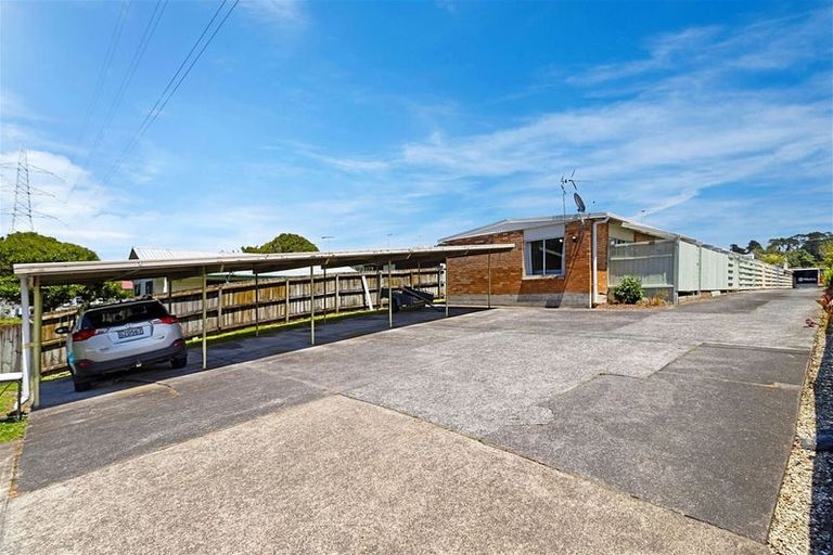 Photo of property in 5/94 Portage Road, New Lynn, Auckland, 0600