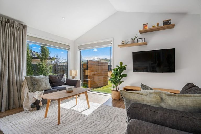 Photo of property in 4 Violet Way, Lower Shotover, Queenstown, 9304