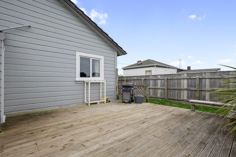 Photo of property in 21 Victoria Street, Foxton, 4814