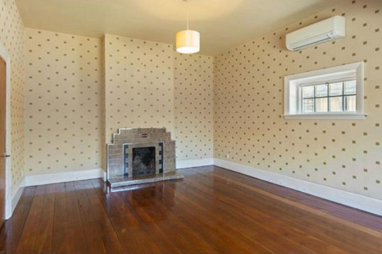 Photo of property in 120 Lincoln Road, Addington, Christchurch, 8024