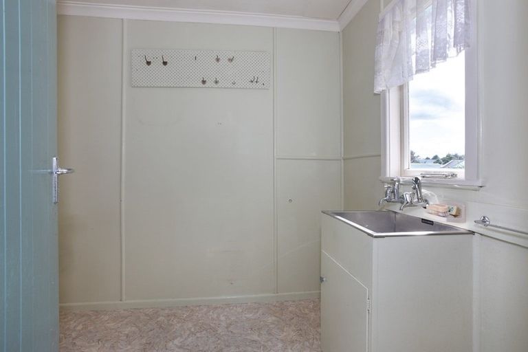 Photo of property in 13 Matai Street, Marton, 4710