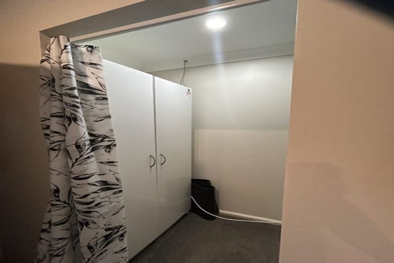 Photo of property in 41 Ashton Fitchett Drive, Brooklyn, Wellington, 6021